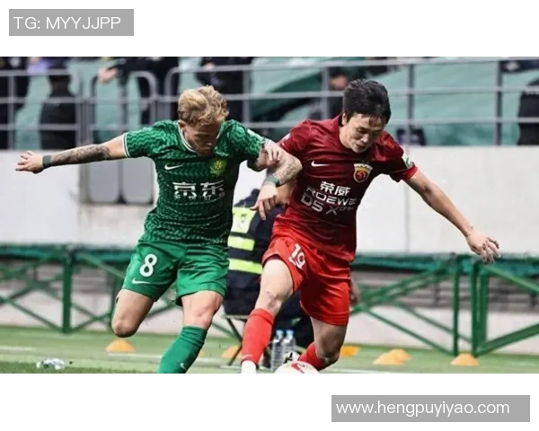 山东鲁能与北京国安激战正酣精彩对决引发球迷热议 山东鲁能与北京国安激战正酣精彩对决引发球迷热议