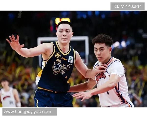 广东宏远与新疆广汇激战正酣谁能在CBA赛场上笑到最后
