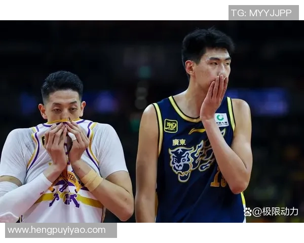 激战CBA深圳队迎战广东队全场直播精彩瞬间回顾与分析