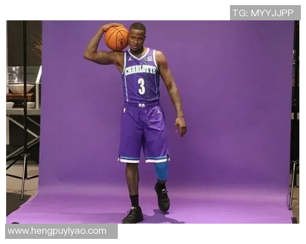 特里罗齐尔的篮球之路与成长历程探秘 特里罗齐尔的篮球之路与成长历程探秘